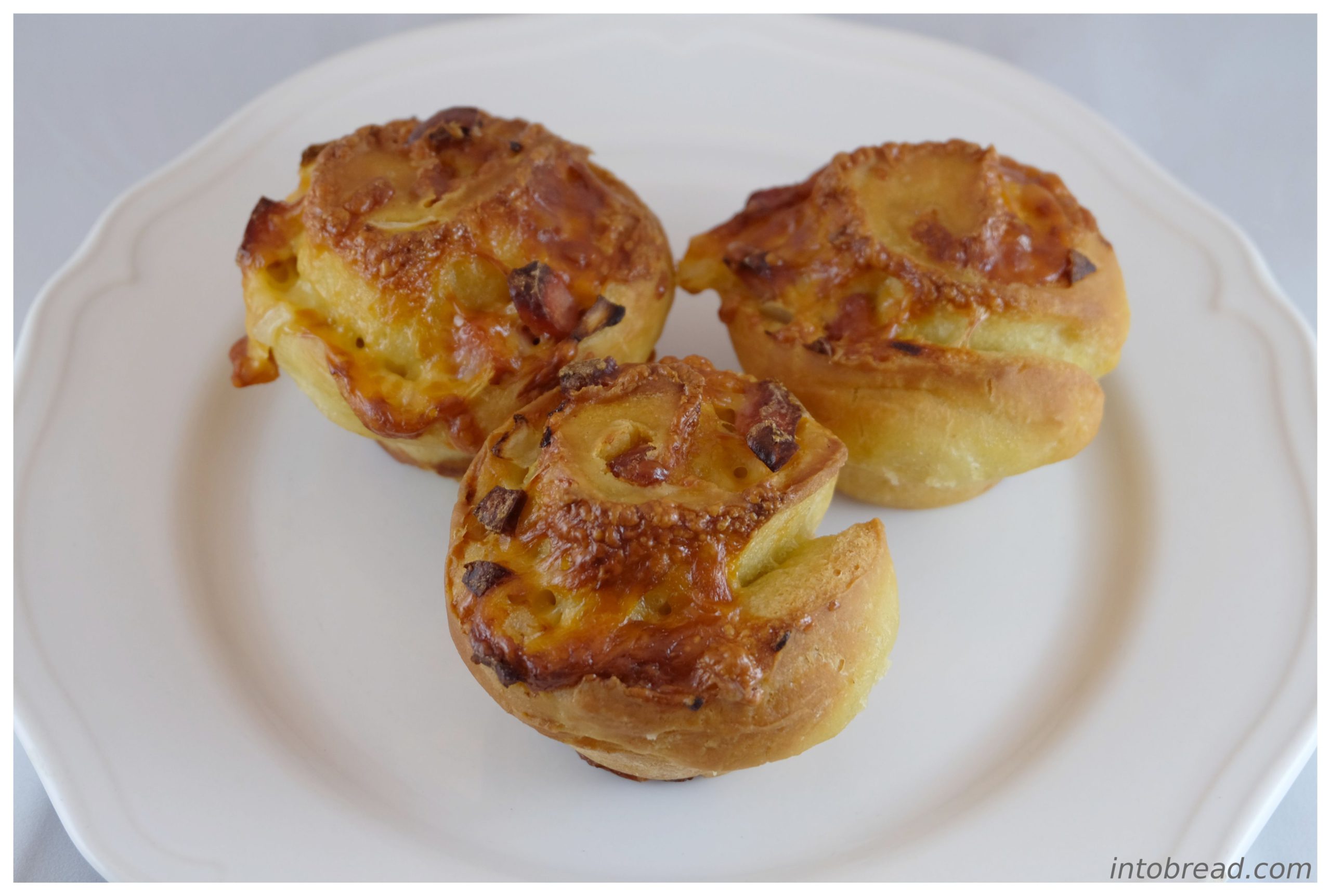 Cheesy Sausage Rolls