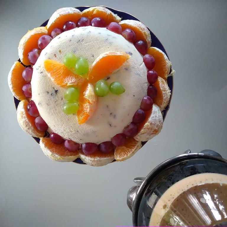 Paskha. Pascha.